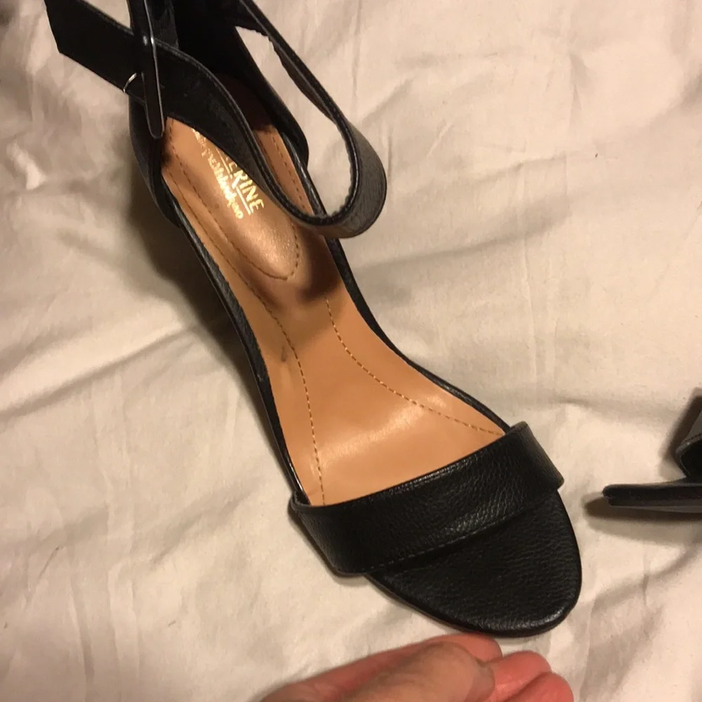 HEELS BY CATHERINE MALANDRINO CUTE - Picture 5 of 10